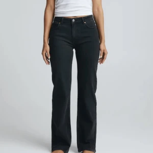 Jeans - Från gina nypris runt 4-500kr