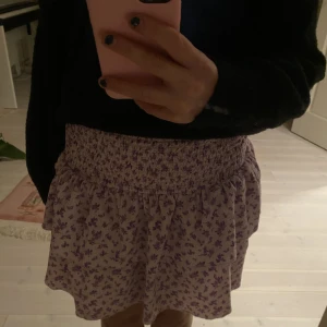 Fin lila kjol❤️ - Säljer denna fina lila kjol då den inte kommer till användning❤️