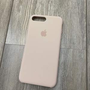 iPhone 8+ plus skal från Apple. Lite smutsigt men det går säkert att åtgärda!✨