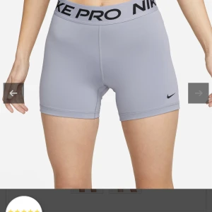 Nike PRO shorts  - Ljus lila Nike PRO short ensst andvänt en gång då jag fick dom när jag fyllde o jag gillar inte lila så mycket kom privat för fler bilder, pris går alltid o diskutera❤️