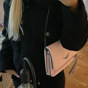 Zadig väska  - Aldrig använd helt nyskick!🤍 Superfin ljusrosa zadig väska, väldigt rymlig💘