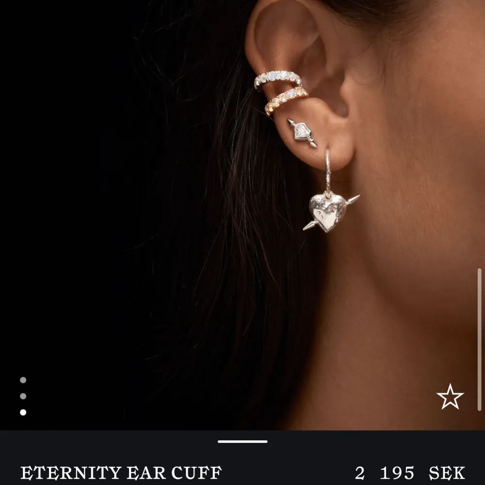 Slutsåld Eternity ear cuff i gold-plated silver🤍köpt för 2195kr men ej kommit till användning🤍. Accessoarer.