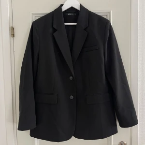 Gina Tricot Kavaj - Strl M, fint skick!