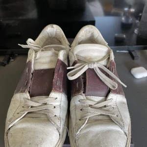 Valentino open - Skorna är använda men har mycket kvar att ge!