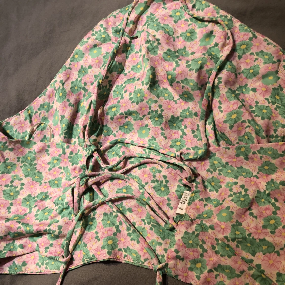 Halterneck topp med öppen rygg - 90