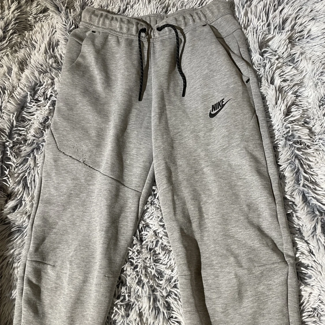 Nike tech byxor  - 90