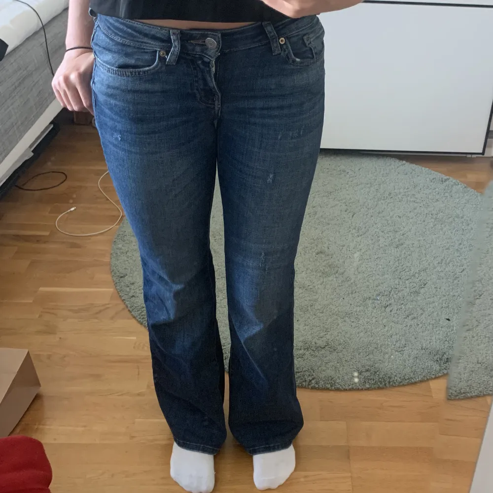 Skitsnygga jeans från Only, köpta från Zalando🌟Jeansen har inga större defekter!!. Jeans & Byxor.