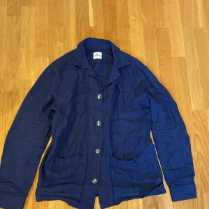 John Henric Overshirt - Snygg Overshirt som knappt är använd alls.