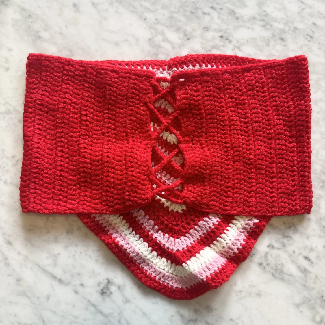 Stickad hjärtformad topp - 91