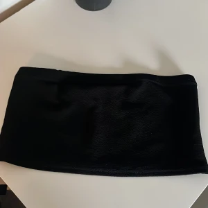 Tubtopp  - Svart tubtopp från boohoo 