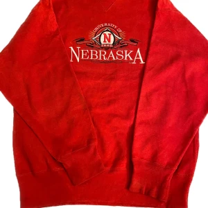 Vintage Sweatshirt  - ✅ Vintage Sweatshirt                                                            ✅ Size: Large                                                                                           ✅ Condition: 10/10 