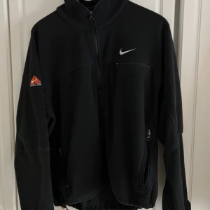 Vintage Nike Acg Fleecetröja - Vintage men bra skick inga hål märken eller fläckar