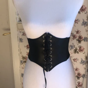 Korsett  - Korsett från Shein💓📦