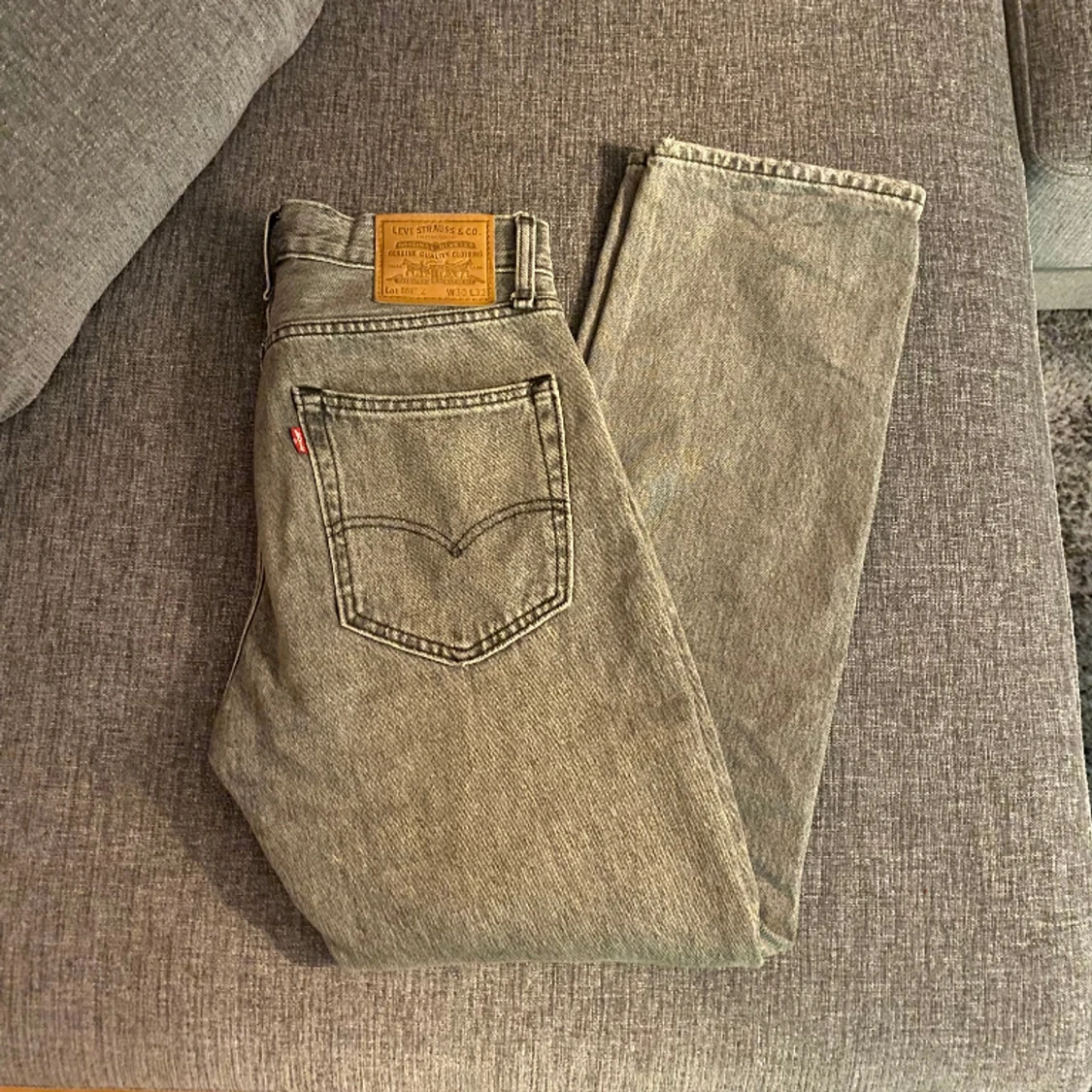 Levis 551