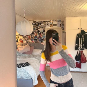 Söt tröja i alpacca  - Stickad fin tröja 