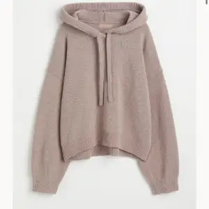 Säljer denna superfina och sköna hoodie från hm storlek S