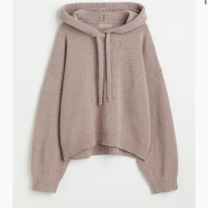Hoodie - Säljer denna superfina och sköna hoodie från hm storlek S