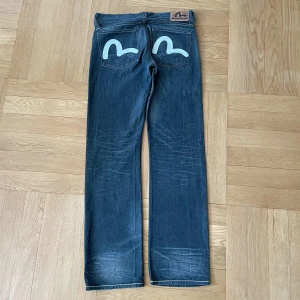 Evisu x Puma - Storlek 32/34. Evisu x Puma jeans.