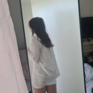 Klänning  - Vit fest Klänning använt på nyår o fester storlek 34 