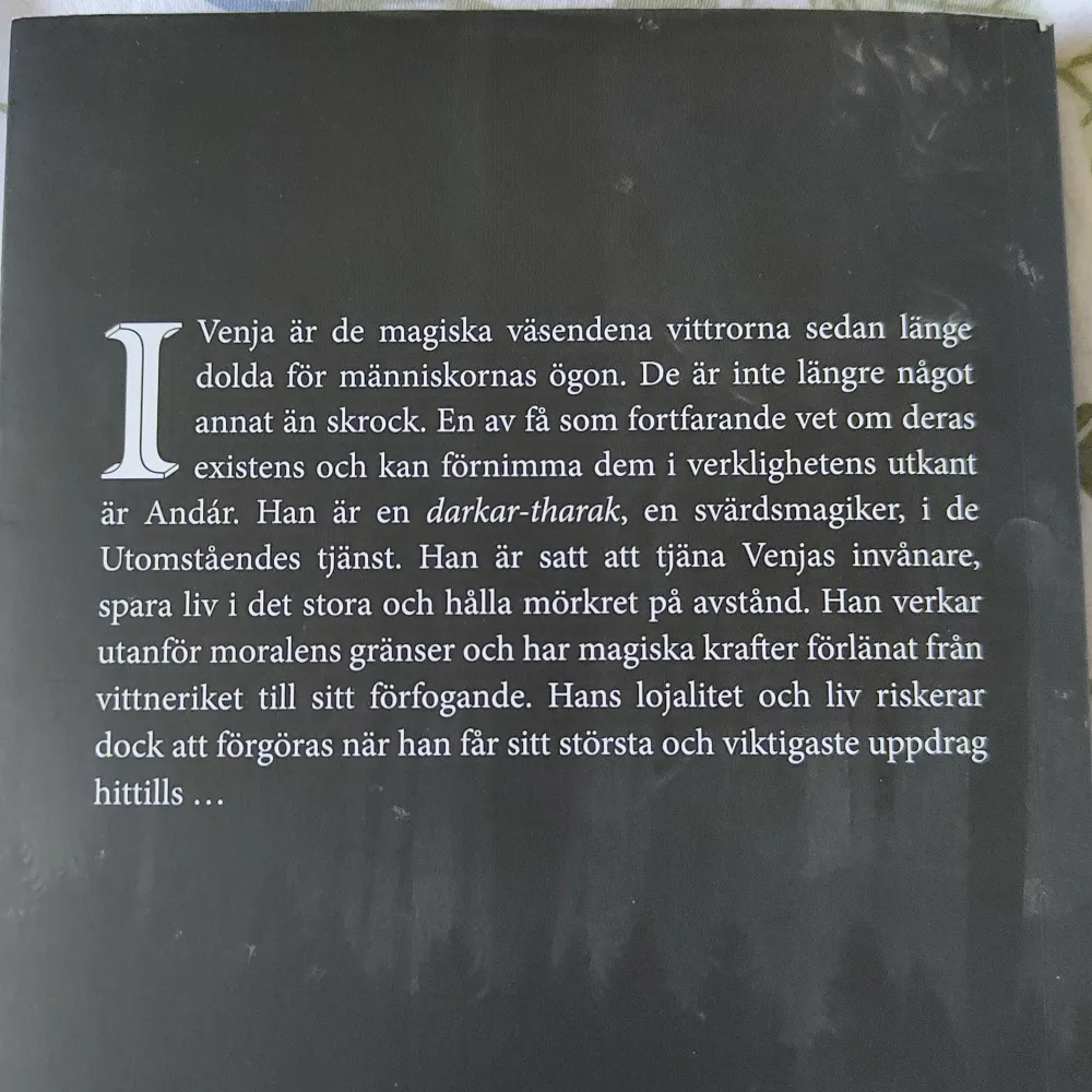 Svensk bok skriven av Erik Ollman . Övrigt.