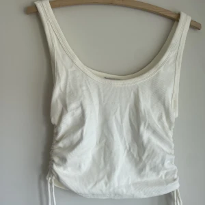 Linne - Linne med band på sidorna