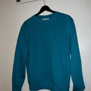 Weekday  - Helt ny weekday sweatshirt  Nypris 349kr 