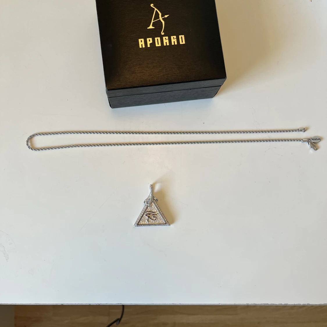 Eye of Horus micro pendant - 90