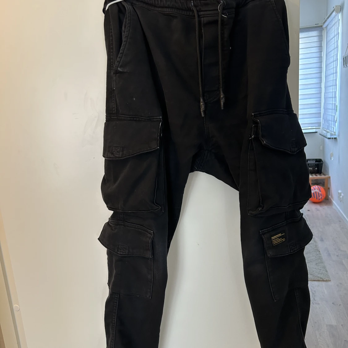 Zara Cargos