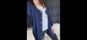 Baseballjacka  - Baseballjacka i tunt silkesliknande material, nyskick