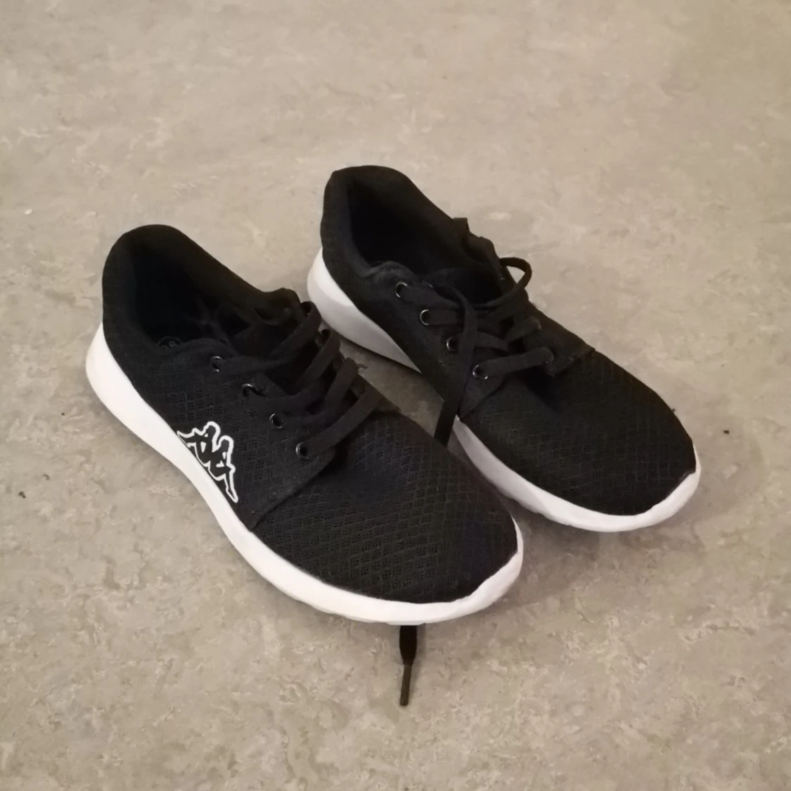 Bekväma svarta skor 