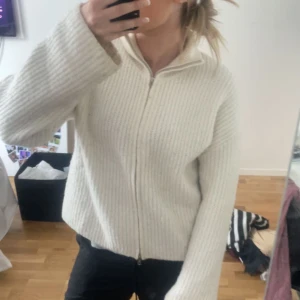 Stickad kofta  - Jätte varm stickad zip ❤️❤️