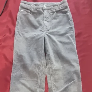 Dam byxa - Dam byxa, storlek 34 passar från 150cm till 165cm 