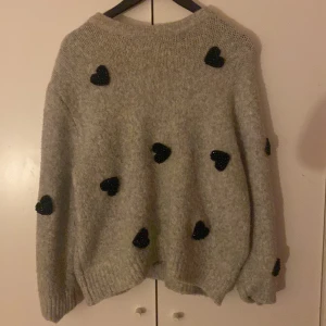 Zara stickad tröja  - Skön för hösten/vinter använt knappt