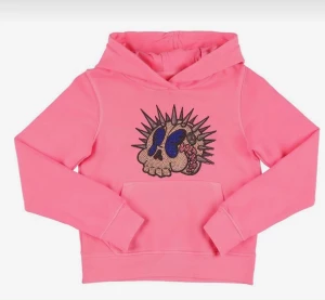 Zadig hoddie❤️ - Säljer min helt NYA Zadig hoddie❤️Den går inte att köpa längre❤️ fick den i födelsedagspresent men passade inte och var försent att lämna tillbaka❤️ aldrig använd Zadig kartongen kommer med ⚠️tryck inte på köp nu⚠️ Startar budgivning om många är intresserade❤️