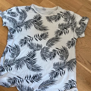 T-Shirt -  Bra skick :)