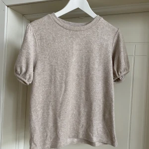 Tröja - Aldrig använd topp.