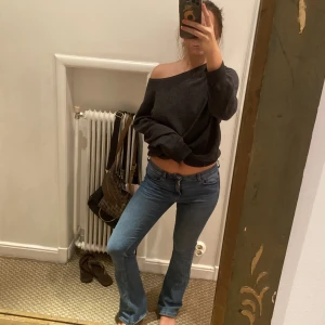 Sjuuukt snygga jeans 💖💖 - Sjukt snygga lågmidjade och utsvängda jeans!!💕💕 passar till allt!!!