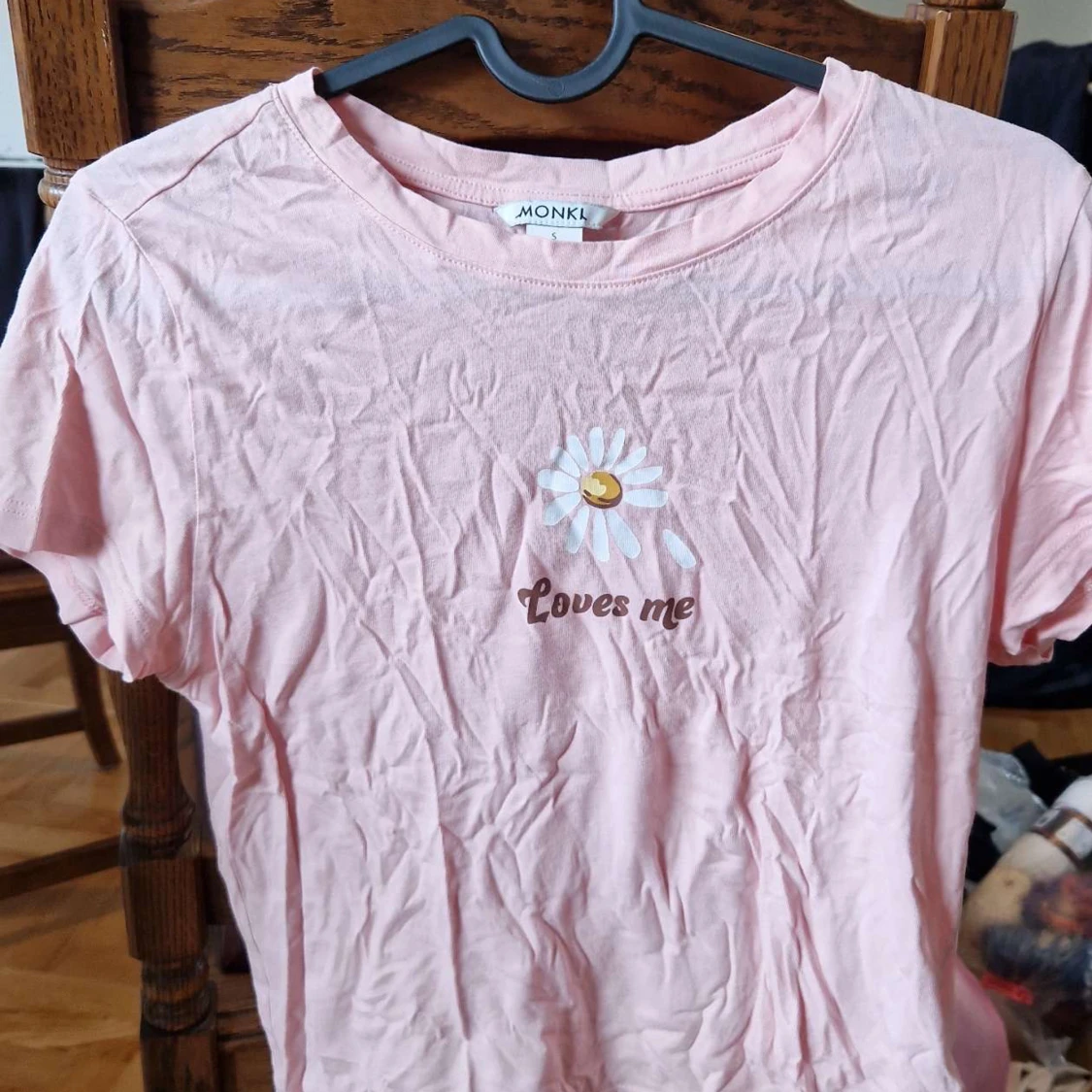 Pink slightly cropped top 