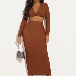 Tvådelad set  - Endast testat och är i storlek XS men passar S🤍