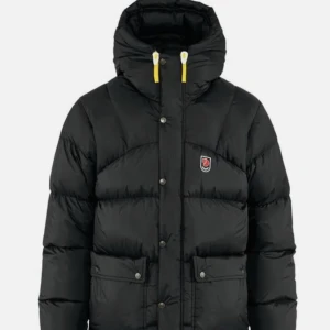 Fjällräven Ultra Light Down jacka - Säljer min fjällräven jacka i i strl XS (manstorlek) Den är använd endast en vinter men den har inga tecken på användning! Skriv för fler bilder🙌🏼