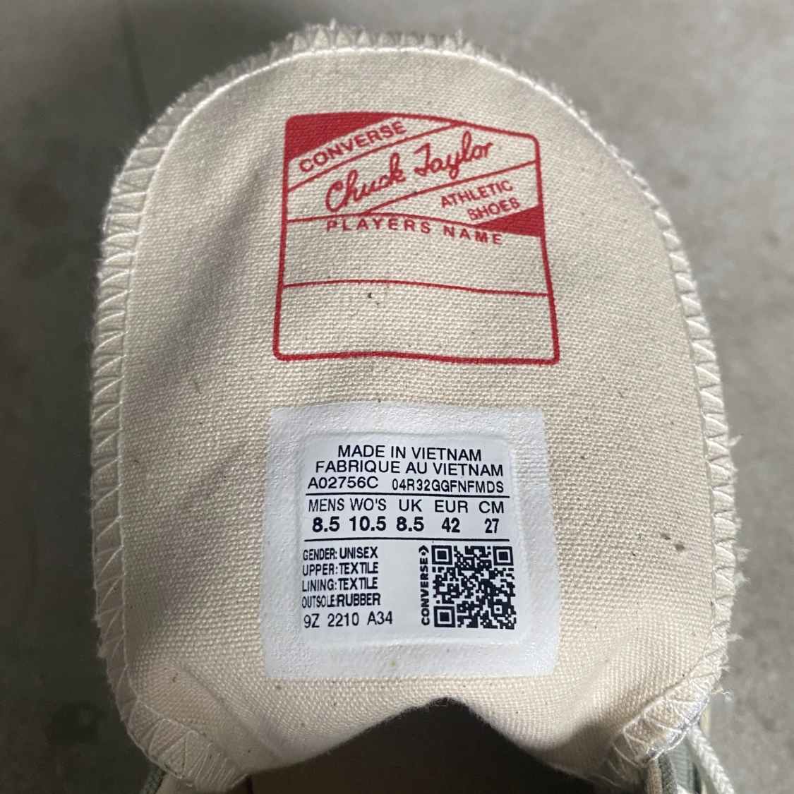 Ljusgröna converse  - 92