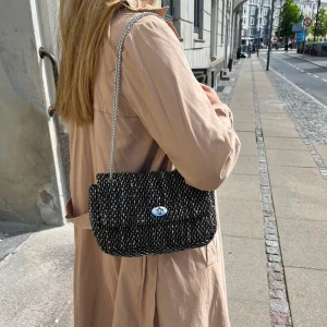 Väska - Säljer en jättefin väska från Beck Söndergaard! Kostade 799 ny och är knappt använd💕