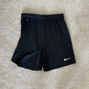 Nike träningshorts  - Träningsshorts från nike