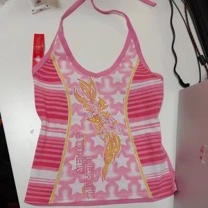 Y2k topp  - Sålde samma i grön, unik för den köptes utomlands💞