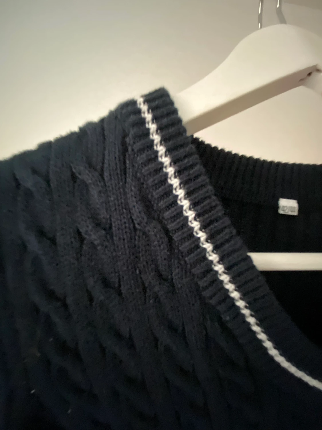  stickad v ringad väst - 90