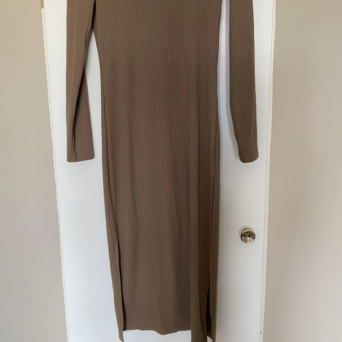 Brun långklänning  - 90