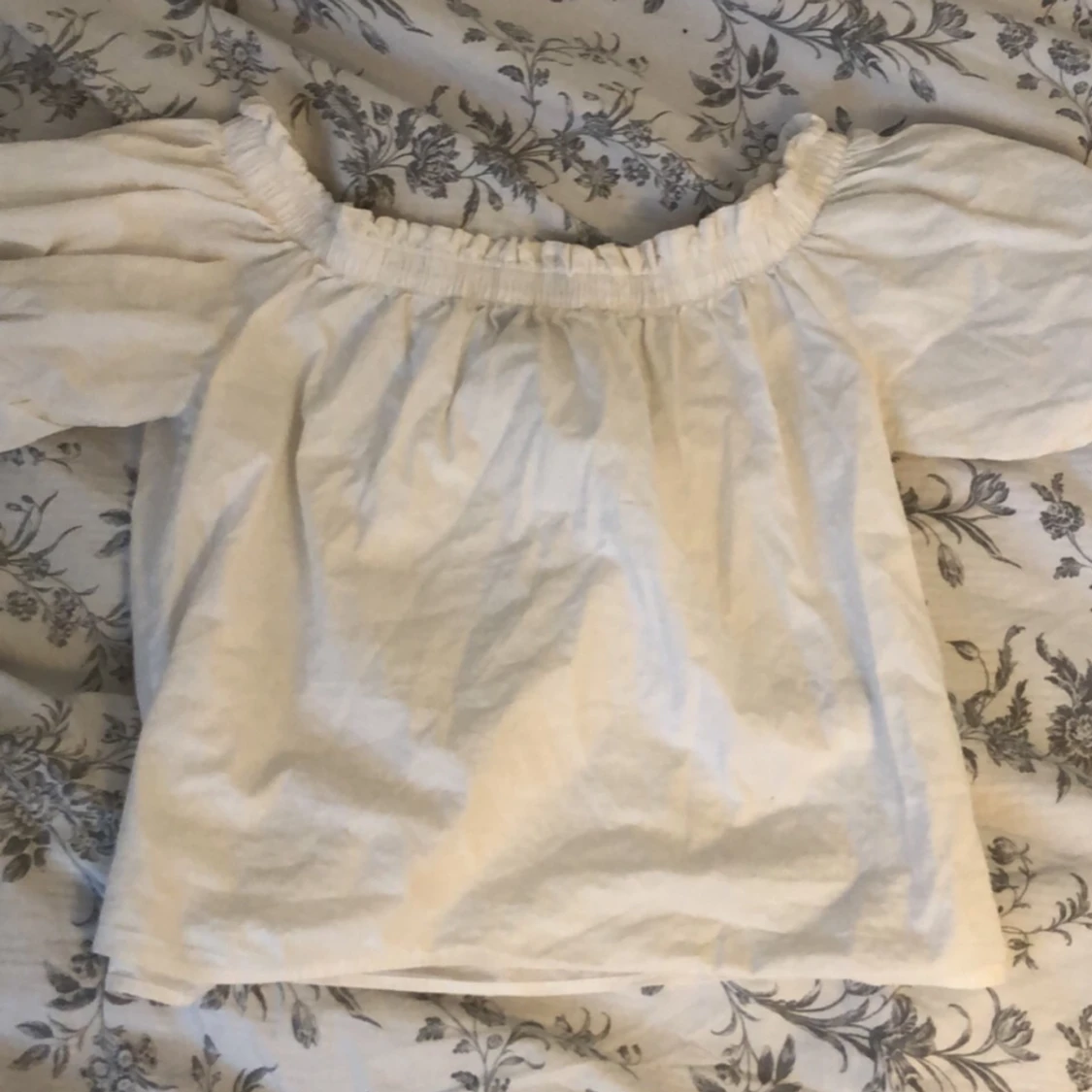 off-shoulder blus 🩵  - 90