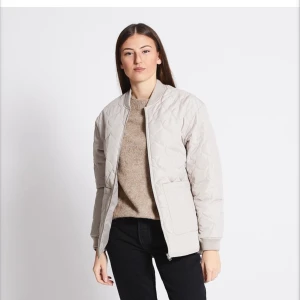 Quiltad jacka  - Fin vårjacka, använd fåtal gånger💕