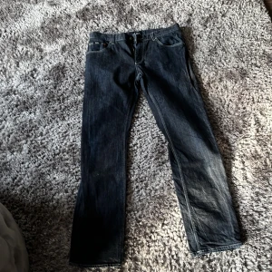 Hugo Boss Jeans - Mörkblå Marine 1. Strl 34/34. Superskick.