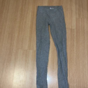 Gråa tights - Inga tecken på användning 